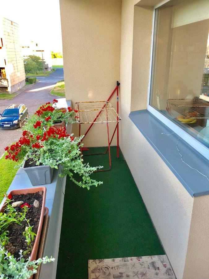 Wind Rose Apartment Курессааре Экстерьер фото